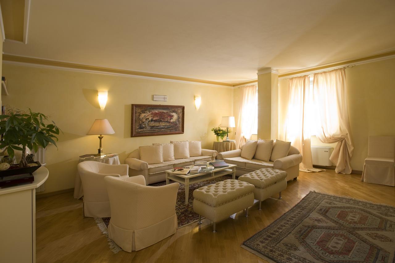 Albergo Castiglione Langhe Castiglione Tinella Luaran gambar