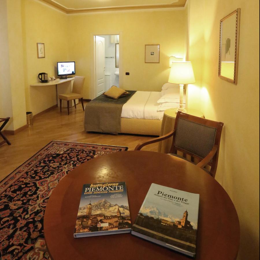 Albergo Castiglione Langhe Castiglione Tinella Luaran gambar