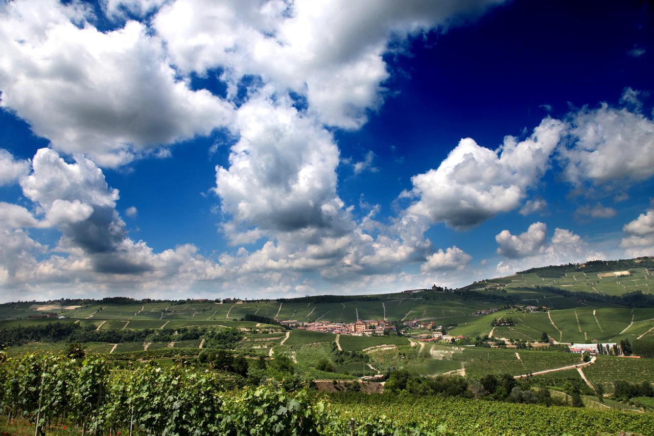 Albergo Castiglione Langhe Castiglione Tinella Luaran gambar