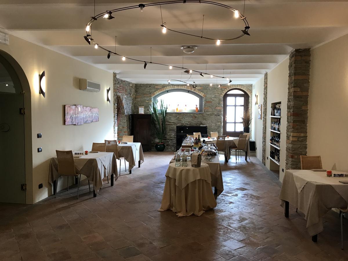 Albergo Castiglione Langhe Castiglione Tinella Luaran gambar