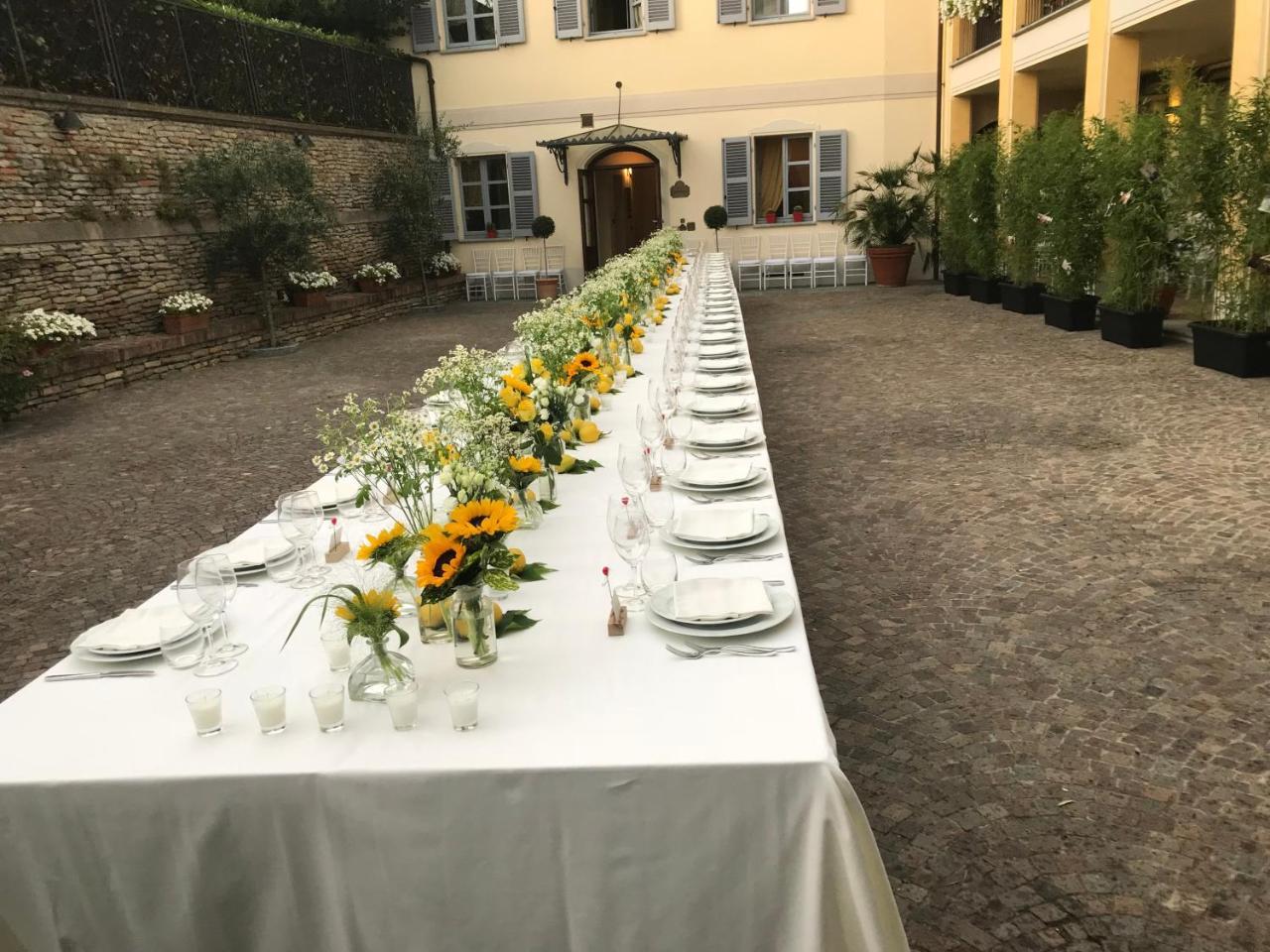 Albergo Castiglione Langhe Castiglione Tinella Luaran gambar